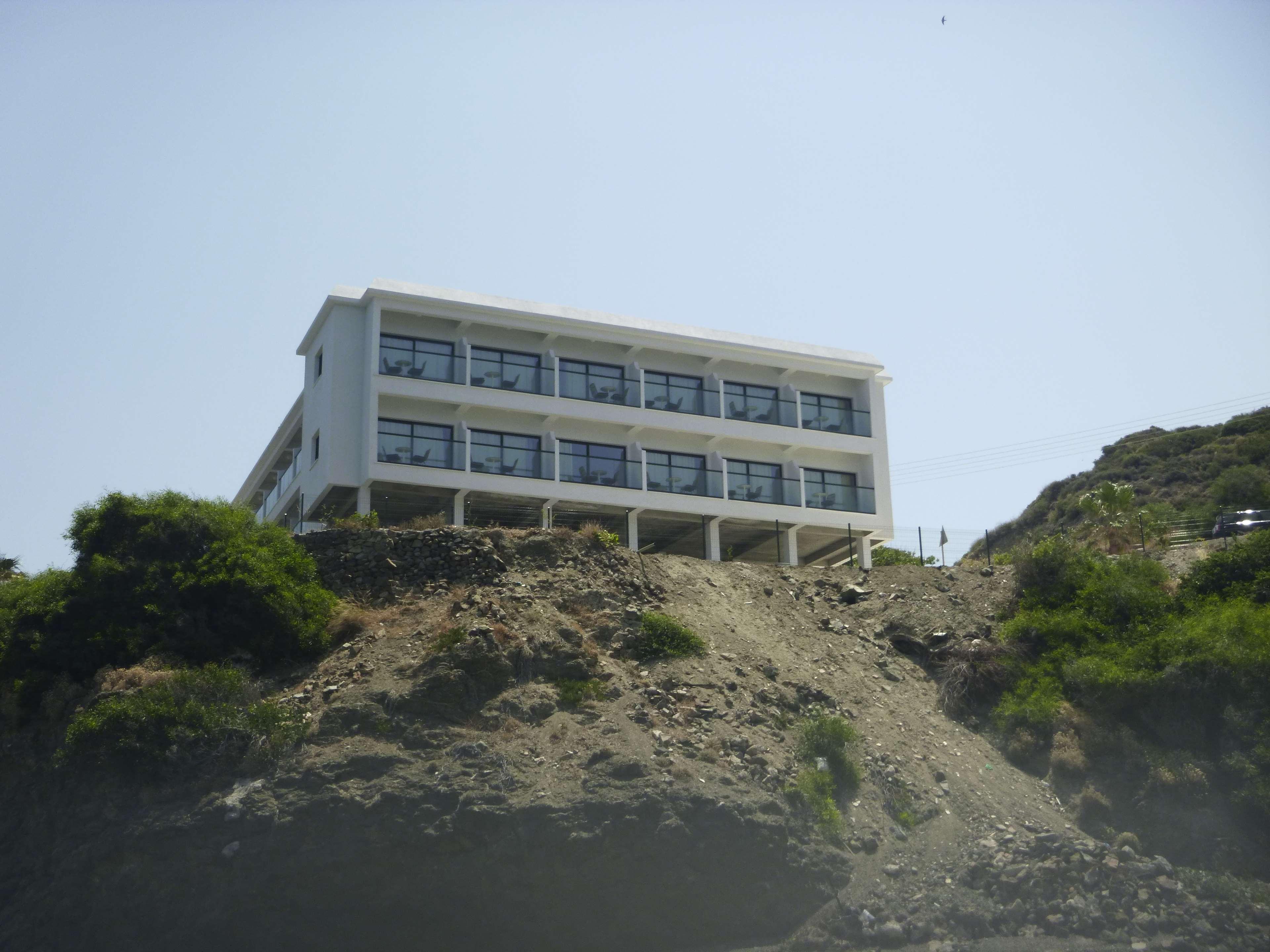 E.J. Pyrgos Bay Hotel מראה חיצוני תמונה