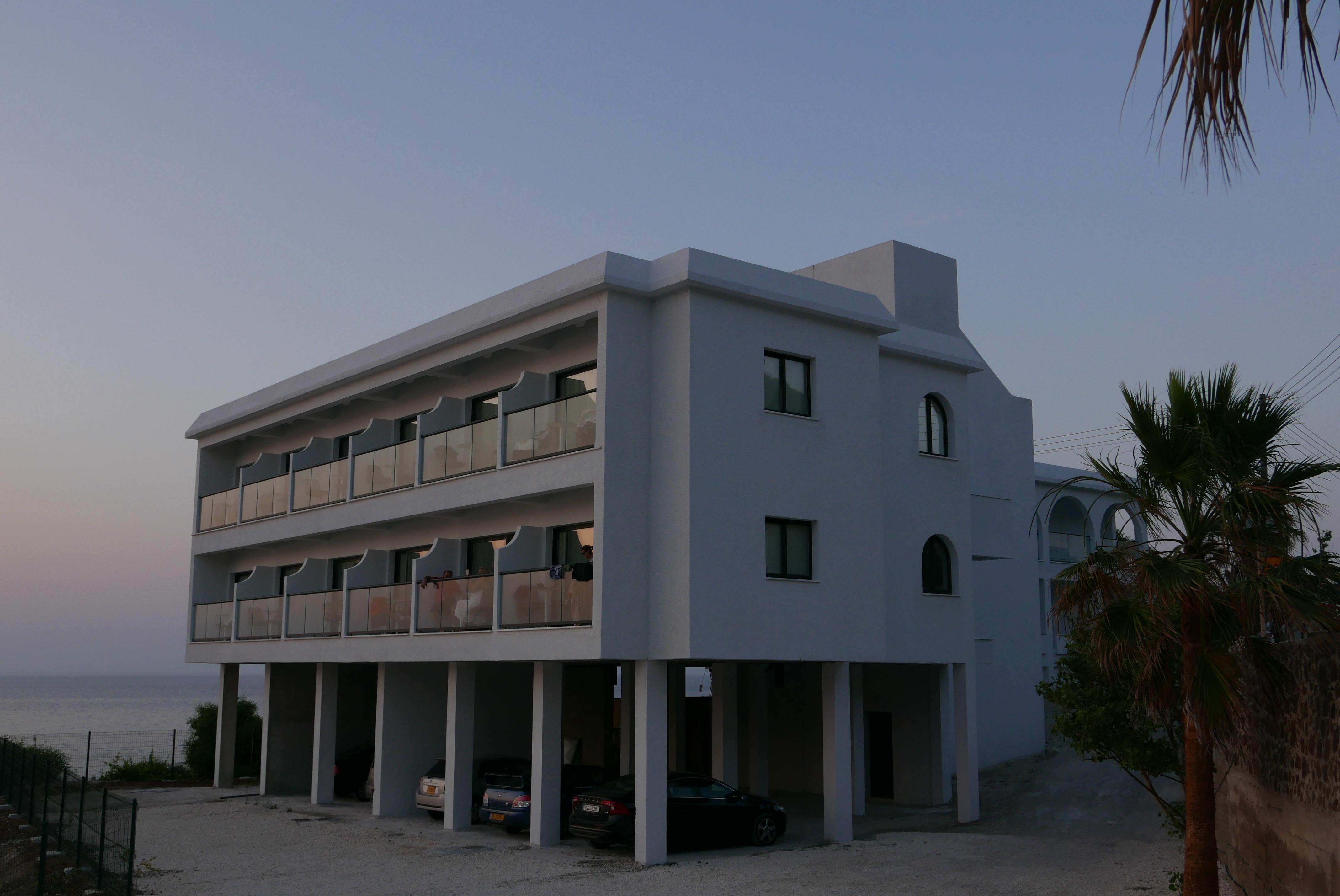 E.J. Pyrgos Bay Hotel מראה חיצוני תמונה