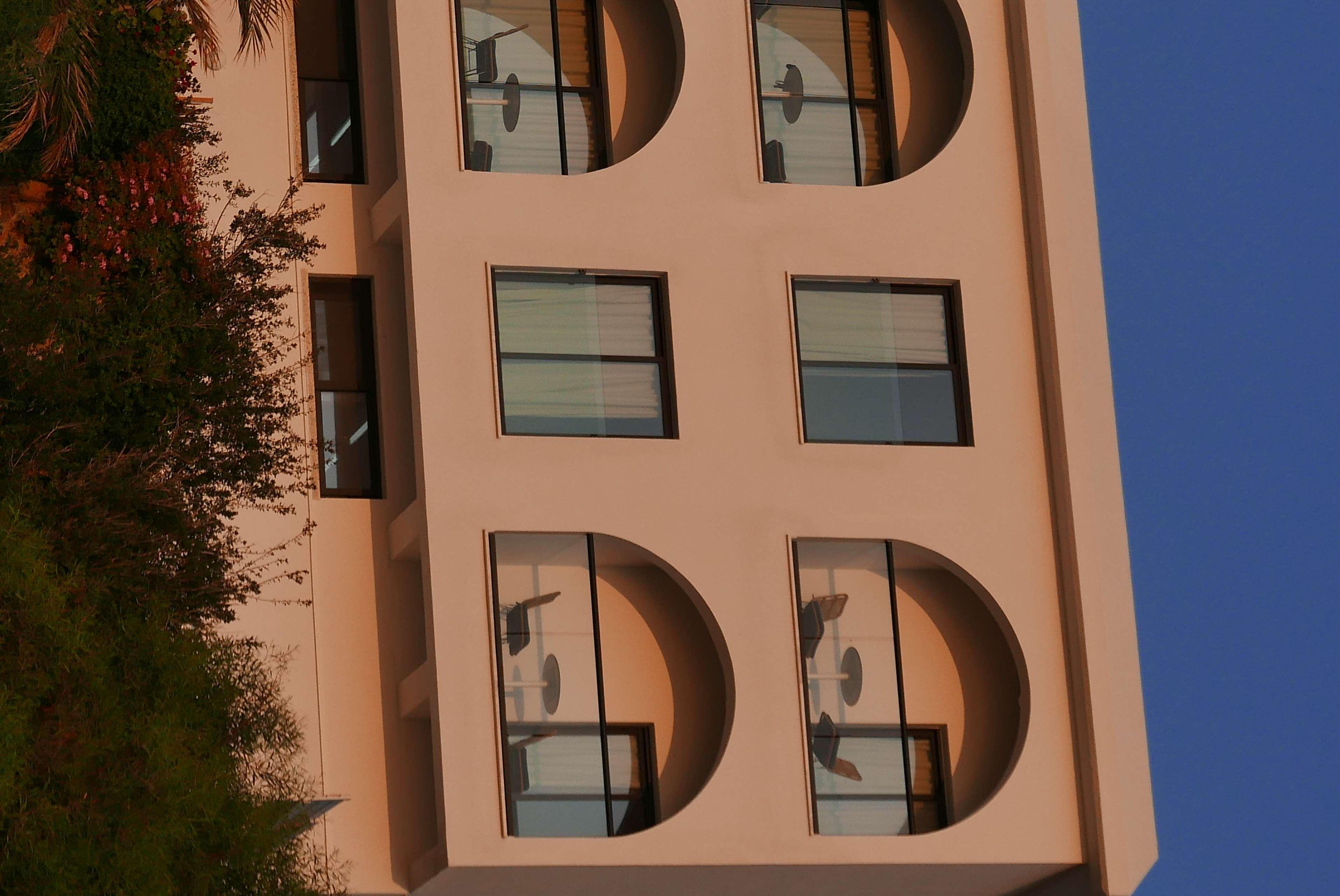 E.J. Pyrgos Bay Hotel מראה חיצוני תמונה