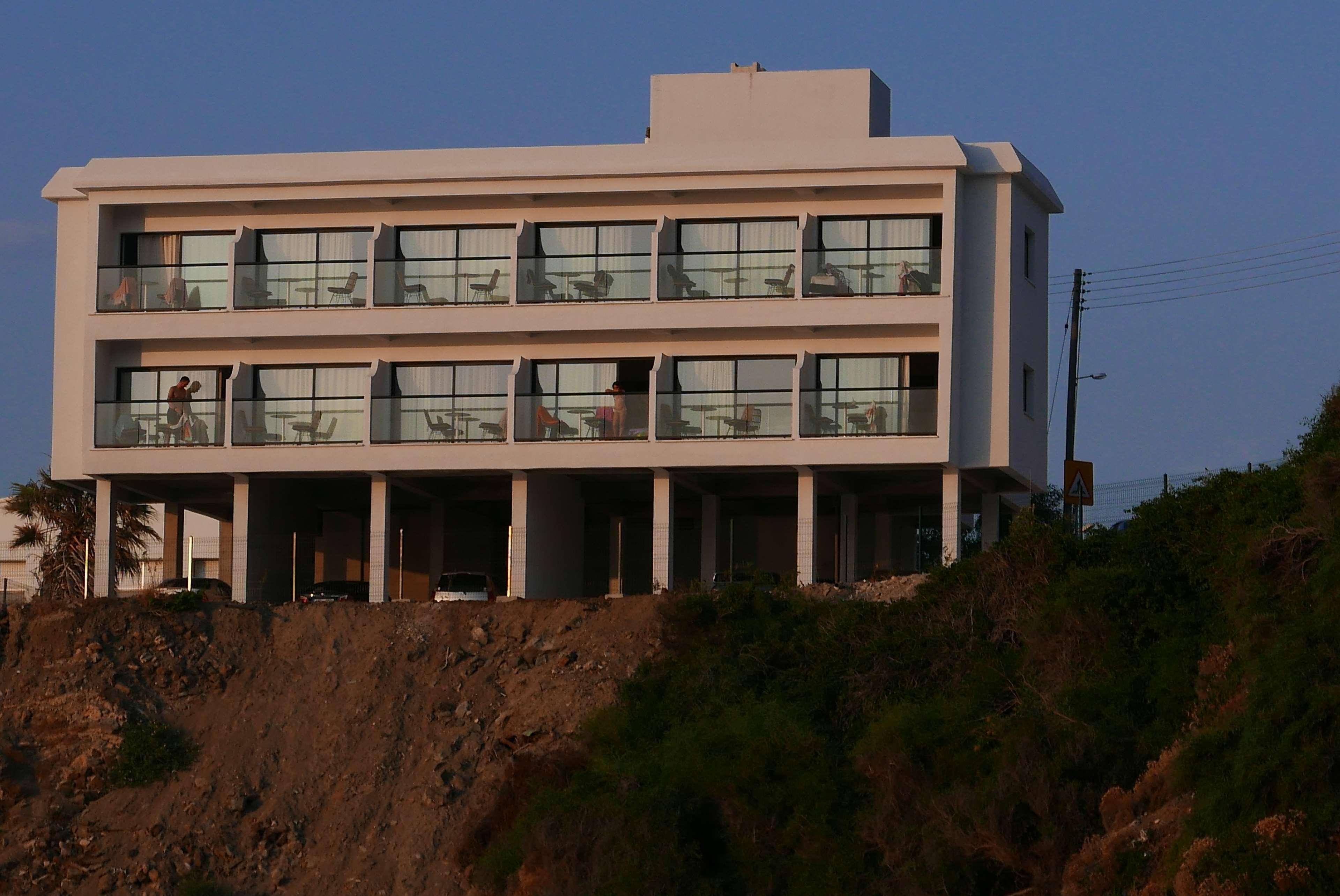 E.J. Pyrgos Bay Hotel מראה חיצוני תמונה