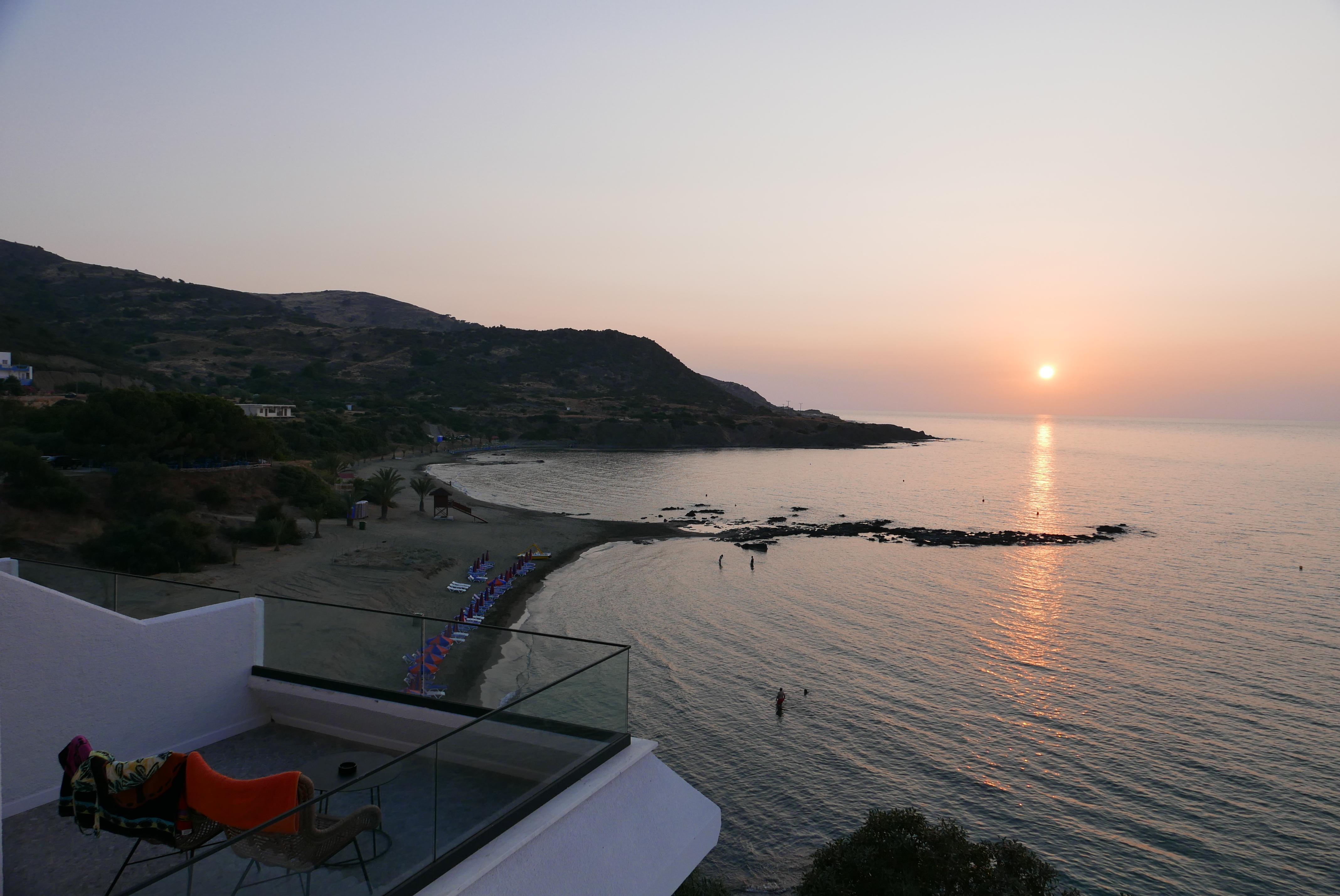 E.J. Pyrgos Bay Hotel מראה חיצוני תמונה