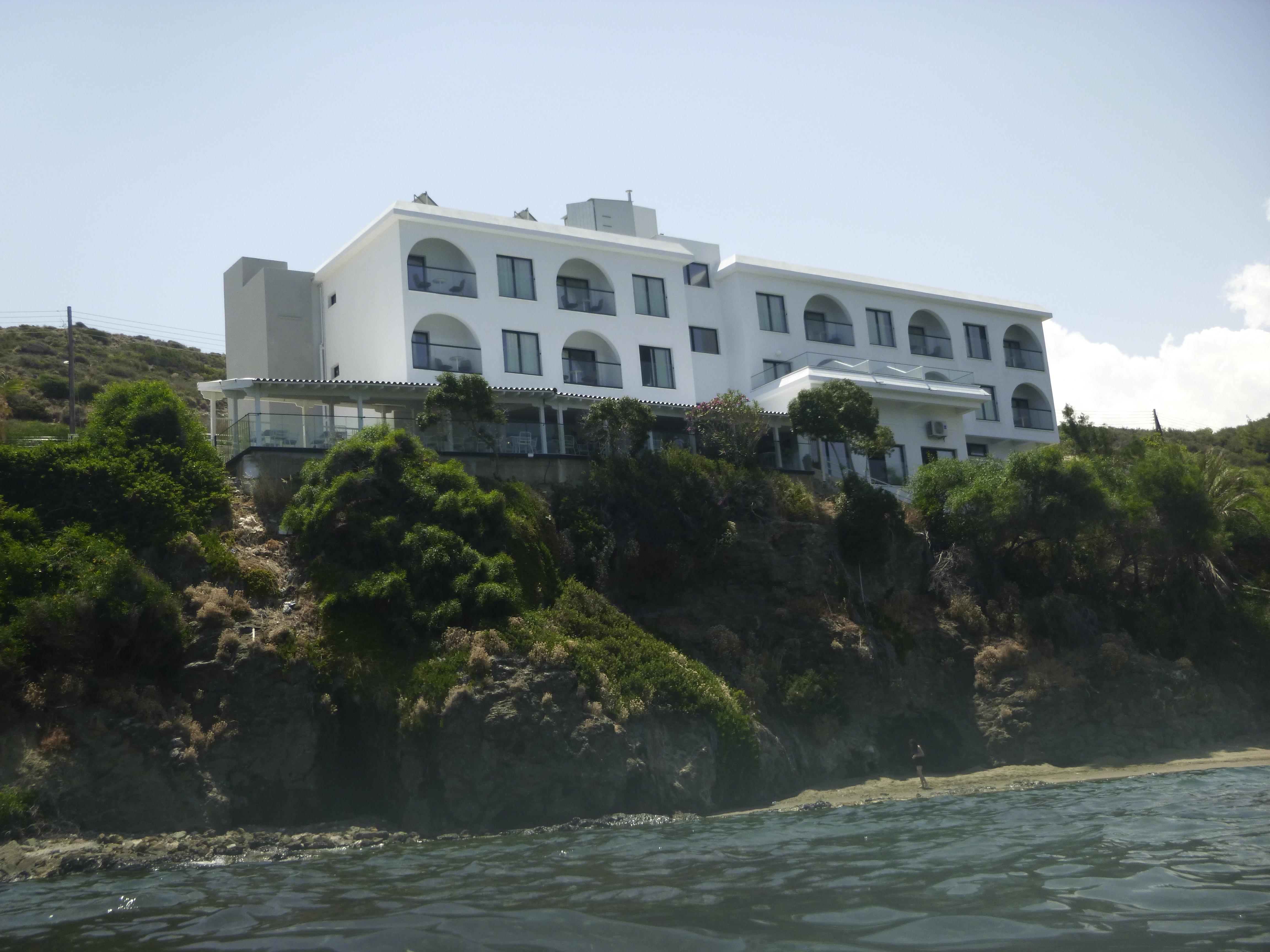 E.J. Pyrgos Bay Hotel מראה חיצוני תמונה