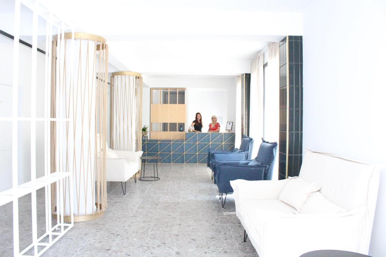 E.J. Pyrgos Bay Hotel מראה חיצוני תמונה